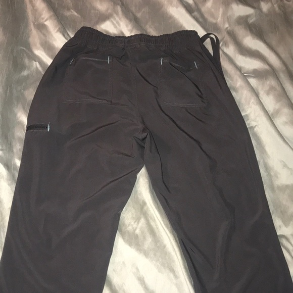 Gray scrub pants - Picture 3 of 3